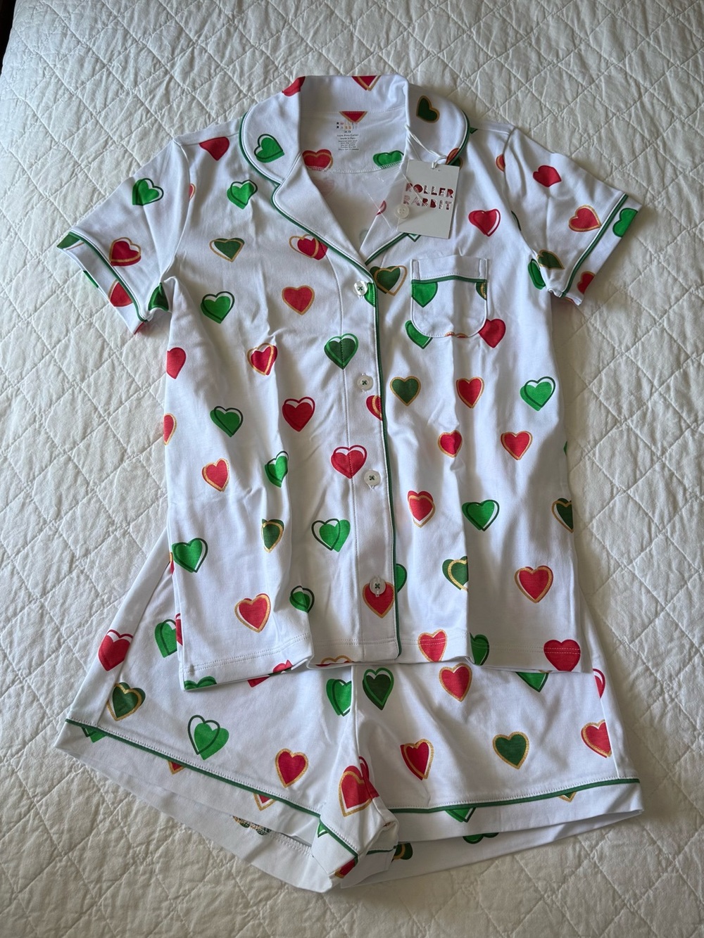 Roller Rabbit White Short Sleeve Heart-Print Pajama Set with Red & Green Hearts